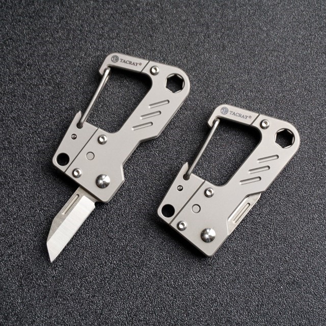 Móc khóa carabiner Tacray Titan có lưỡi dao